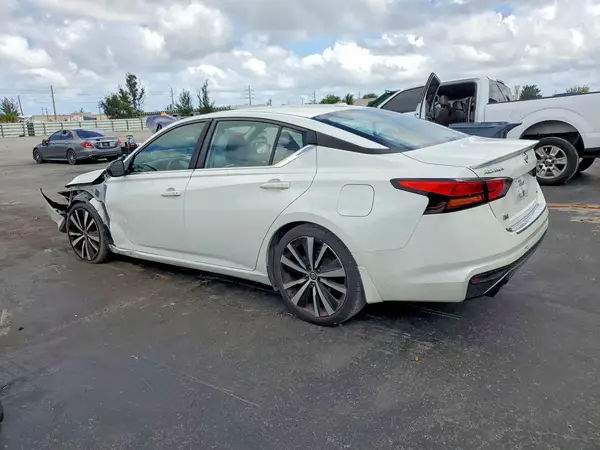 1N4AL4CV4NN358230 2022 NISSAN ALTIMA - Image 2