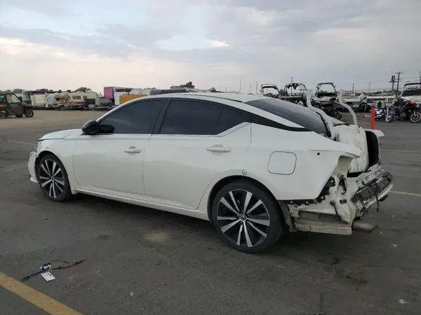 1N4AL4CV5MN344173 2021 NISSAN ALTIMA - Image 2