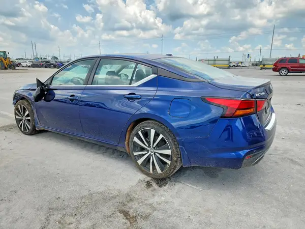 1N4AL4CV5NN345745 2022 NISSAN ALTIMA - Image 2