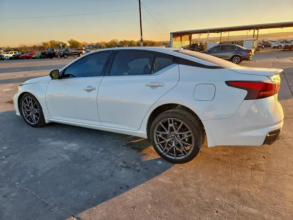 1N4AL4CV5RN340972 2024 NISSAN ALTIMA - Image 2