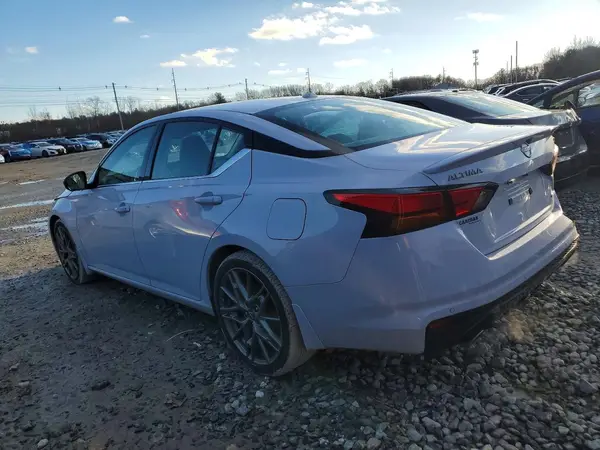 1N4AL4CV5RN399486 2024 NISSAN ALTIMA - Image 2