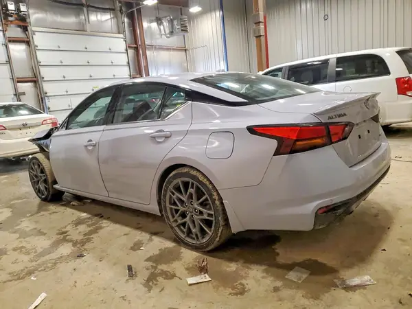 1N4AL4CV5RN429067 2024 NISSAN ALTIMA - Image 2
