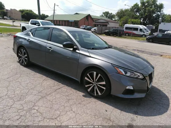 1N4AL4CV6LC143635 2020 NISSAN ALTIMA - Image 1
