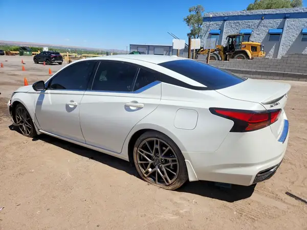 1N4AL4CV6PN323563 2023 NISSAN ALTIMA - Image 2