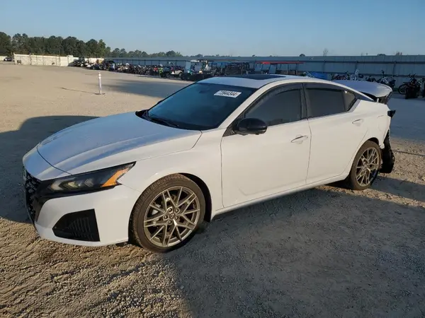 1N4AL4CV6PN325877 2023 NISSAN ALTIMA - Image 1