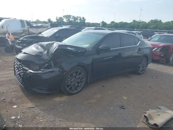1N4AL4CV6PN407236 2023 NISSAN ALTIMA - Image 2