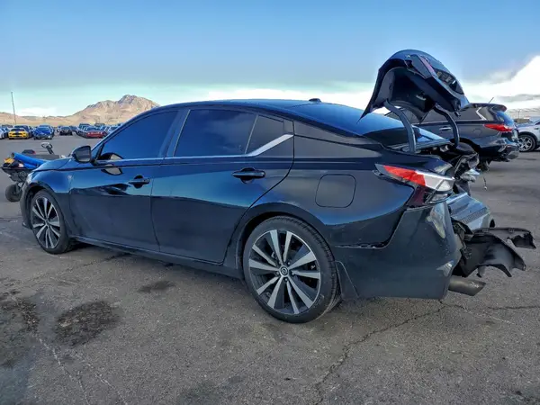 1N4AL4CV7NN355631 2022 NISSAN ALTIMA - Image 2