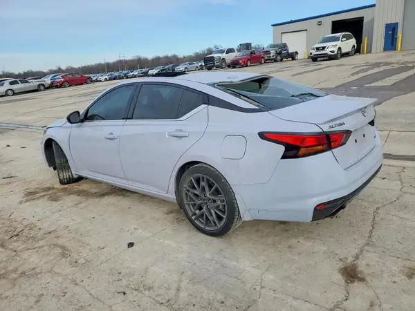 1N4AL4CV7RN362987 2024 NISSAN ALTIMA - Image 2