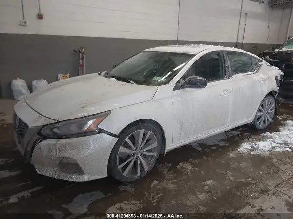 1N4AL4CV8LC141000 2020 NISSAN ALTIMA - Image 2