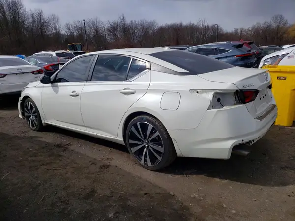 1N4AL4CV8MN308168 2021 NISSAN ALTIMA - Image 2