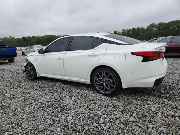 1N4AL4CV8RN404521 2024 NISSAN ALTIMA - Image 2