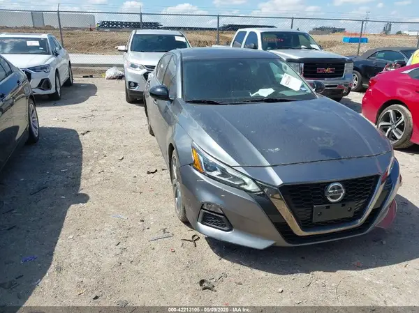 1N4AL4CV9LC174278 2020 NISSAN ALTIMA - Image 1