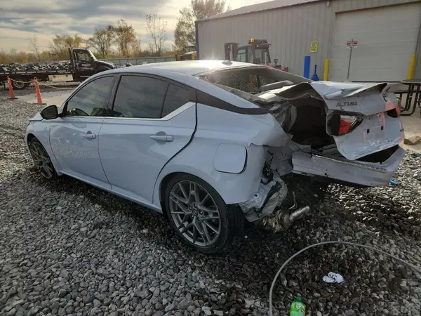 1N4AL4CV9PN322259 2023 NISSAN ALTIMA - Image 2