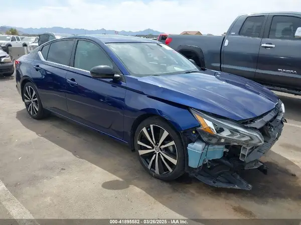 1N4AL4CVXKC226595 2019 NISSAN ALTIMA - Image 1