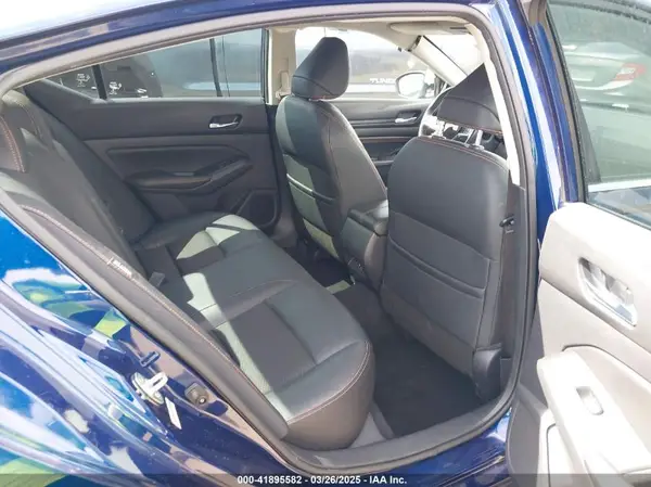 1N4AL4CVXKC226595 2019 NISSAN ALTIMA - Image 8