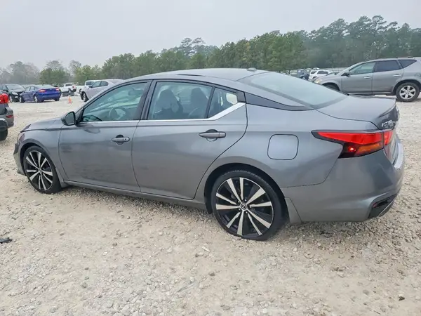 1N4AL4CVXMN381204 2021 NISSAN ALTIMA - Image 2