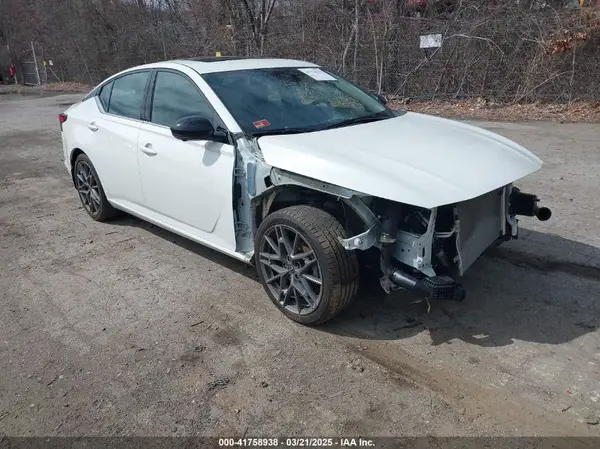 1N4AL4CVXPN323551 2023 NISSAN ALTIMA - Image 1