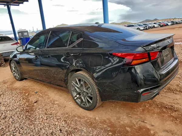 1N4AL4CVXPN386147 2023 NISSAN ALTIMA - Image 2