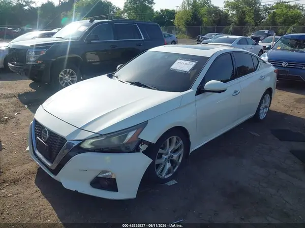 1N4AL4FV1KC244723 2019 NISSAN ALTIMA - Image 2