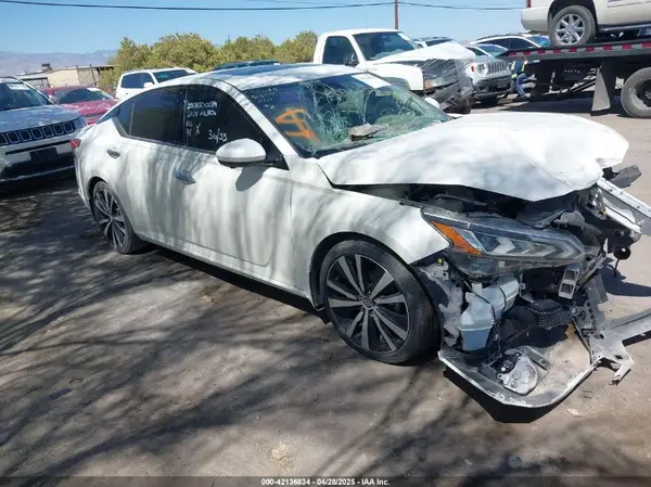 1N4AL4FV3LC155737 2020 NISSAN ALTIMA - Image 1