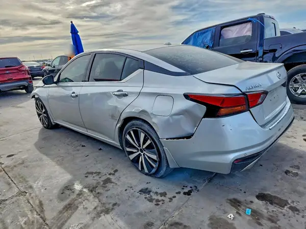 1N4AL4FV8LC120157 2020 NISSAN ALTIMA - Image 2