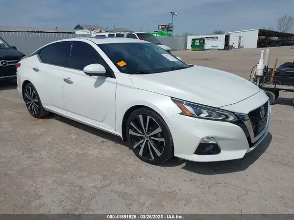 1N4AL4FV8LC185915 2020 NISSAN ALTIMA - Image 1