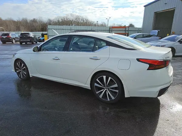 1N4AL4FVXLN304388 2020 NISSAN ALTIMA - Image 2