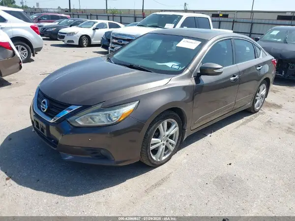 1N4BL3AP0GC133322 2016 NISSAN ALTIMA - Image 2