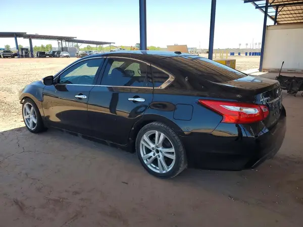 1N4BL3AP0HC115596 2017 NISSAN ALTIMA - Image 2