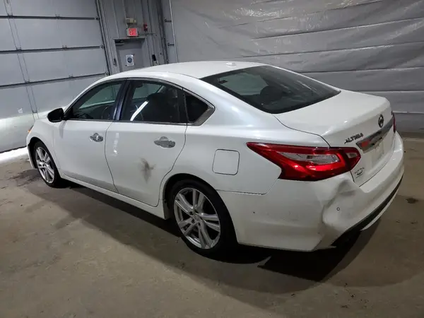 1N4BL3AP0HC117168 2017 NISSAN ALTIMA - Image 2