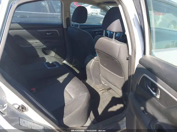 1N4BL3AP0HC135895 2017 NISSAN ALTIMA - Image 8