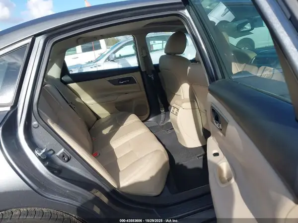 1N4BL3AP0HC136979 2017 NISSAN ALTIMA - Image 8