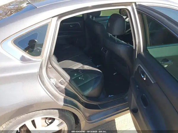 1N4BL3AP0HC139087 2017 NISSAN ALTIMA - Image 8