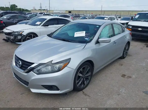 1N4BL3AP0HC158559 2017 NISSAN ALTIMA - Image 2