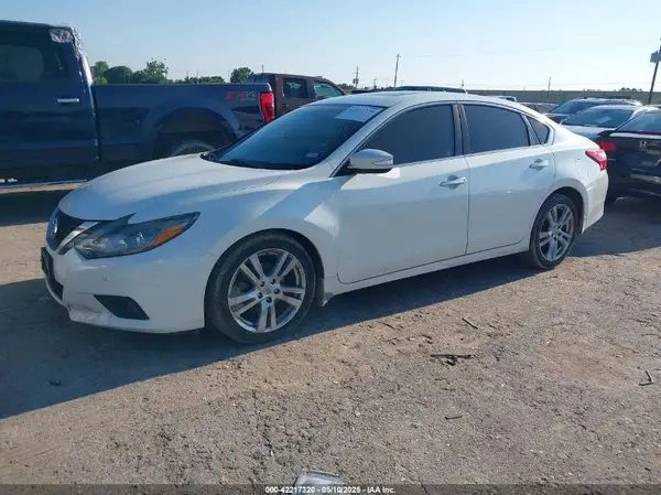 1N4BL3AP0HC209042 2017 NISSAN ALTIMA - Image 2