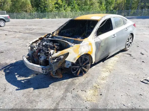 1N4BL3AP0HC211535 2017 NISSAN ALTIMA - Image 2