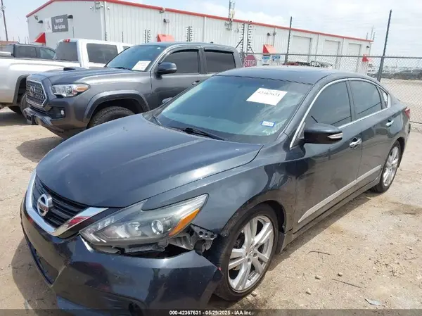 1N4BL3AP0HC270651 2017 NISSAN ALTIMA - Image 2