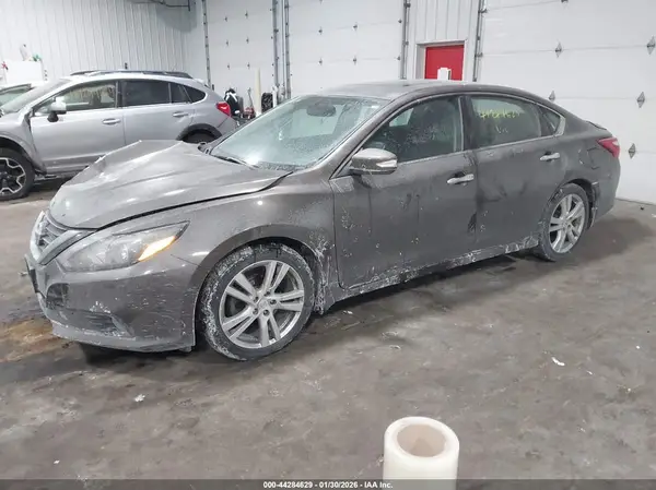 1N4BL3AP0HC283593 2017 NISSAN ALTIMA - Image 2