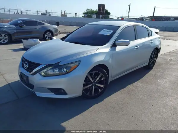 1N4BL3AP1GC284492 2016 NISSAN ALTIMA - Image 2