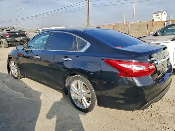 1N4BL3AP1HC171787 2017 NISSAN ALTIMA - Image 2