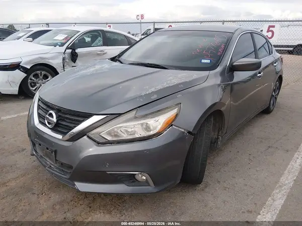 1N4BL3AP1HC199721 2017 NISSAN ALTIMA - Image 2