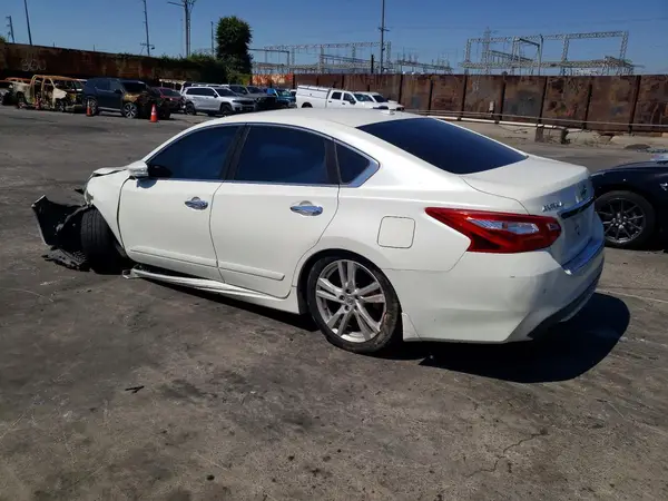 1N4BL3AP1HC269959 2017 NISSAN ALTIMA - Image 2