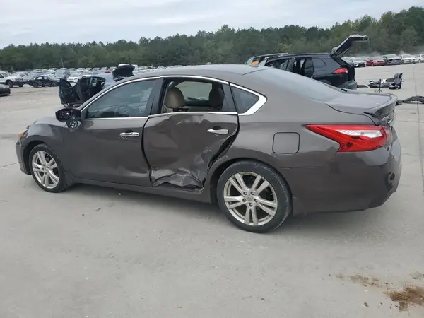 1N4BL3AP1HC276250 2017 NISSAN ALTIMA - Image 2