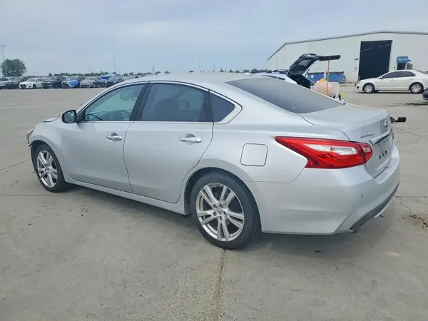 1N4BL3AP2GC150249 2016 NISSAN ALTIMA - Image 2