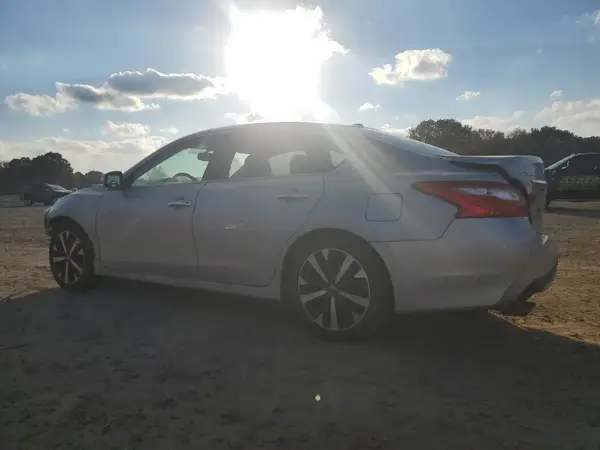 1N4BL3AP2HC117785 2017 NISSAN ALTIMA - Image 2