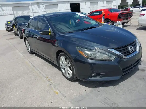 1N4BL3AP2HC126101 2017 NISSAN ALTIMA - Image 1