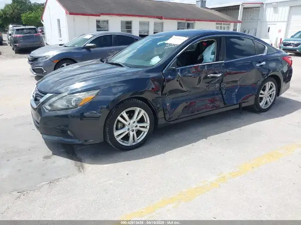1N4BL3AP2HC126101 2017 NISSAN ALTIMA - Image 2