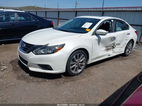 1N4BL3AP2HC127703 2017 NISSAN ALTIMA - Image 2