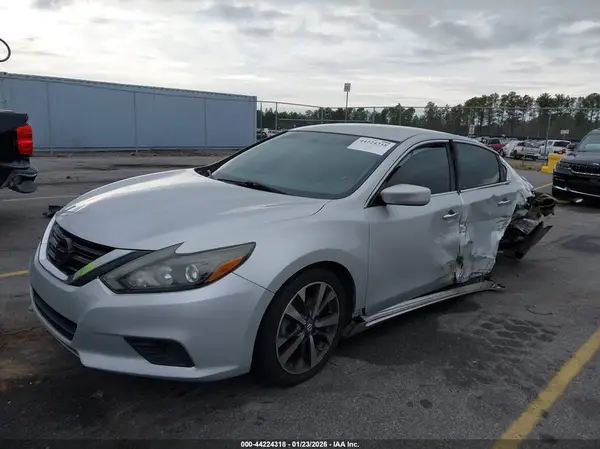 1N4BL3AP2HC129127 2017 NISSAN ALTIMA - Image 2