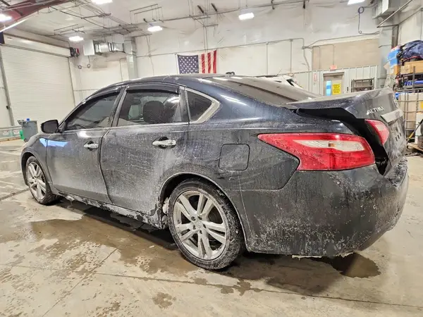 1N4BL3AP2HC131735 2017 NISSAN ALTIMA - Image 2